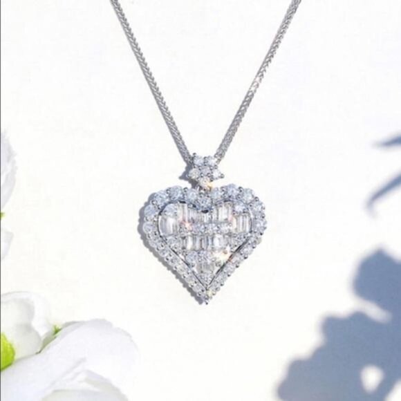 BAGUETTE STERLING SILVER DIAMOND HEART NECKLACE, NICE NECKLACE, CUTE NECKLACE - Picture 5 of 6